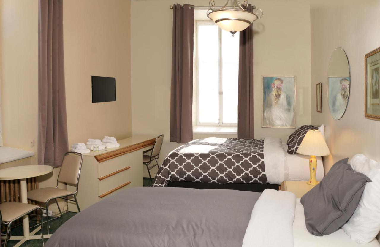 Auberge Du Couvent Saint-Casimir Luaran gambar